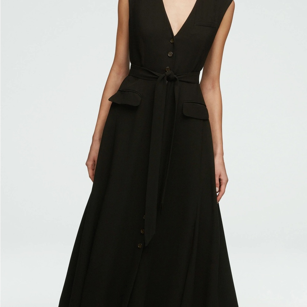 Elegant Black Sleeveless Dress